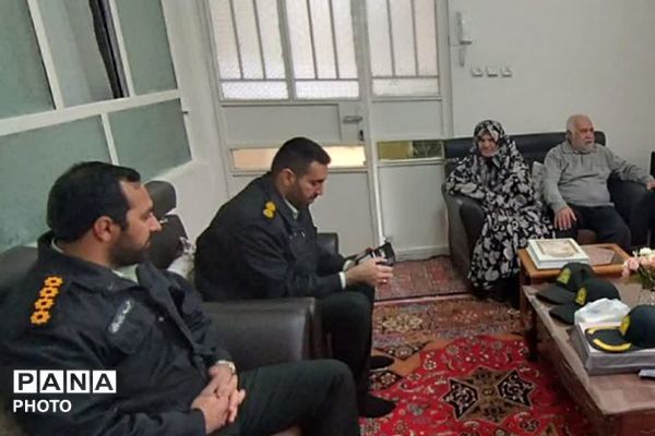 تقدیر فرماندهان ارشد نظامی از صبر خانواده‌های شهدا در آستانه ماه مهمانی خدا