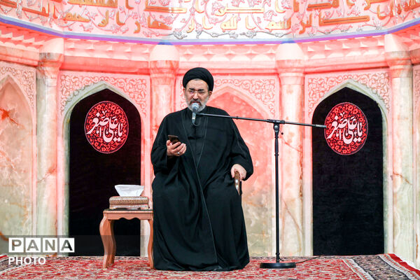 آیین معنوی «شیرخوارگان حسینی» در حرم مطهر رضوی