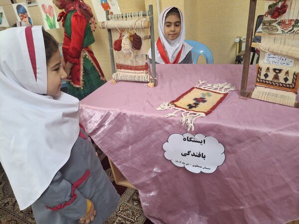 جشنواره ماها در مدرسه مصطفوی سامان 