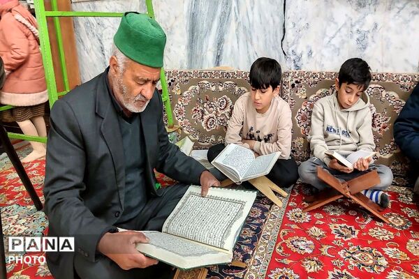 محفل انس با قرآن کریم یادوراه شهدای جنگ رمضان