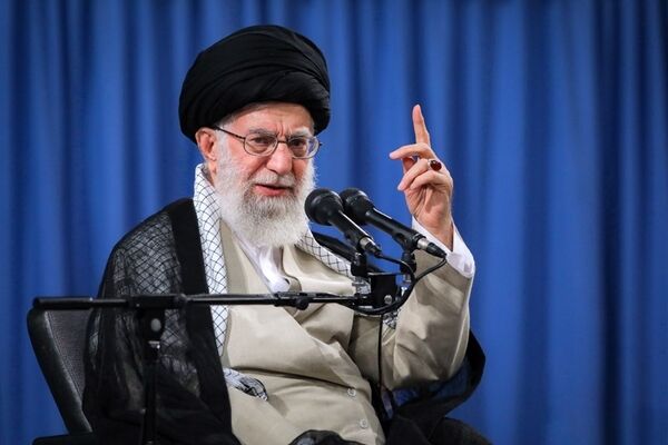 برگزاری مراسم بدرقه و تشییع پیکر رهبر شهید در قم، مشهد و تهران