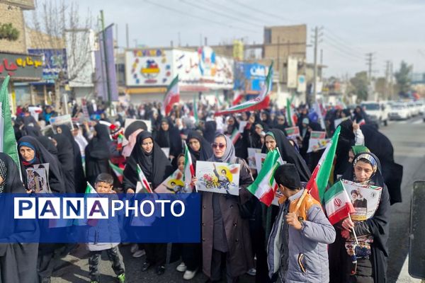 ۲۲ بهمن در فشافویه؛ تجلی شور انقلابی در میان نسل آینده‌ساز