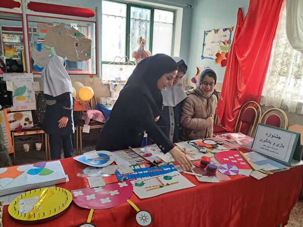 جشنواره بازی و یادگیری در مدرسه شهید معظم شهرستان قدس