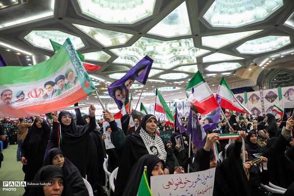 مراسم گرمیداشت شهدای جنگ رمضان و سالگرد شهدای اقتدار ایران