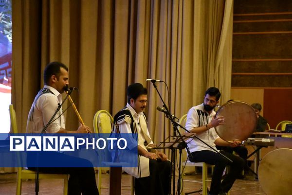 آیین گرامیداشت روز دانشجو برای دانشجو معلمان استان چهارمحال وبختیاری