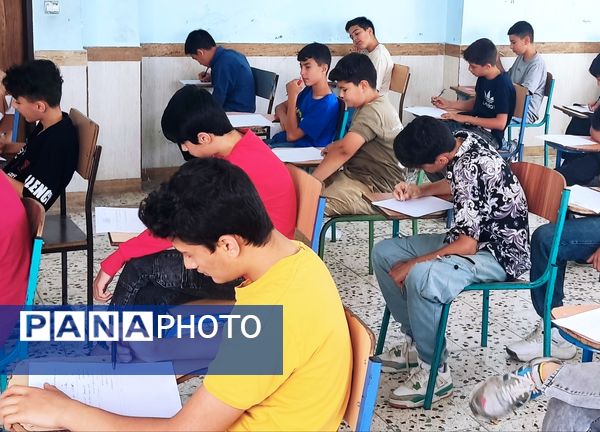 آغاز امتحانات نوبت دوم در دبیرستان ابوریحان ۲