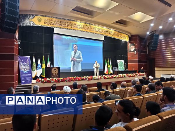 سی و دومین جشنواره فرهنگی هنری قرآن و عترت در مشهد برگزار شد