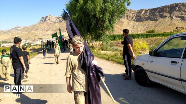 برگزاری آیین‌های عزاداری و مراسم زیارت اهل قبور در روستای مورانی