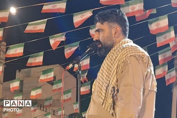 تجلیل مردمی از حماسه دفاع مقدس در فیروزکوه؛ حضور گسترده در سومین یادواره شهید گمنام