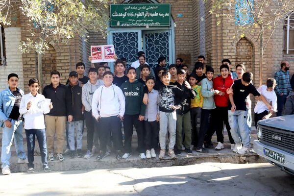 فریاد مرگ بر آمریکا در کوهدشت ؛ حماسه حضور دانش آموزان در سیزده آبان