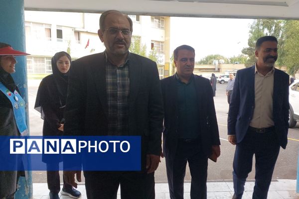 آیین افتتاحیه استانی مسابقات ورزشی درون مدرسه‌ای 