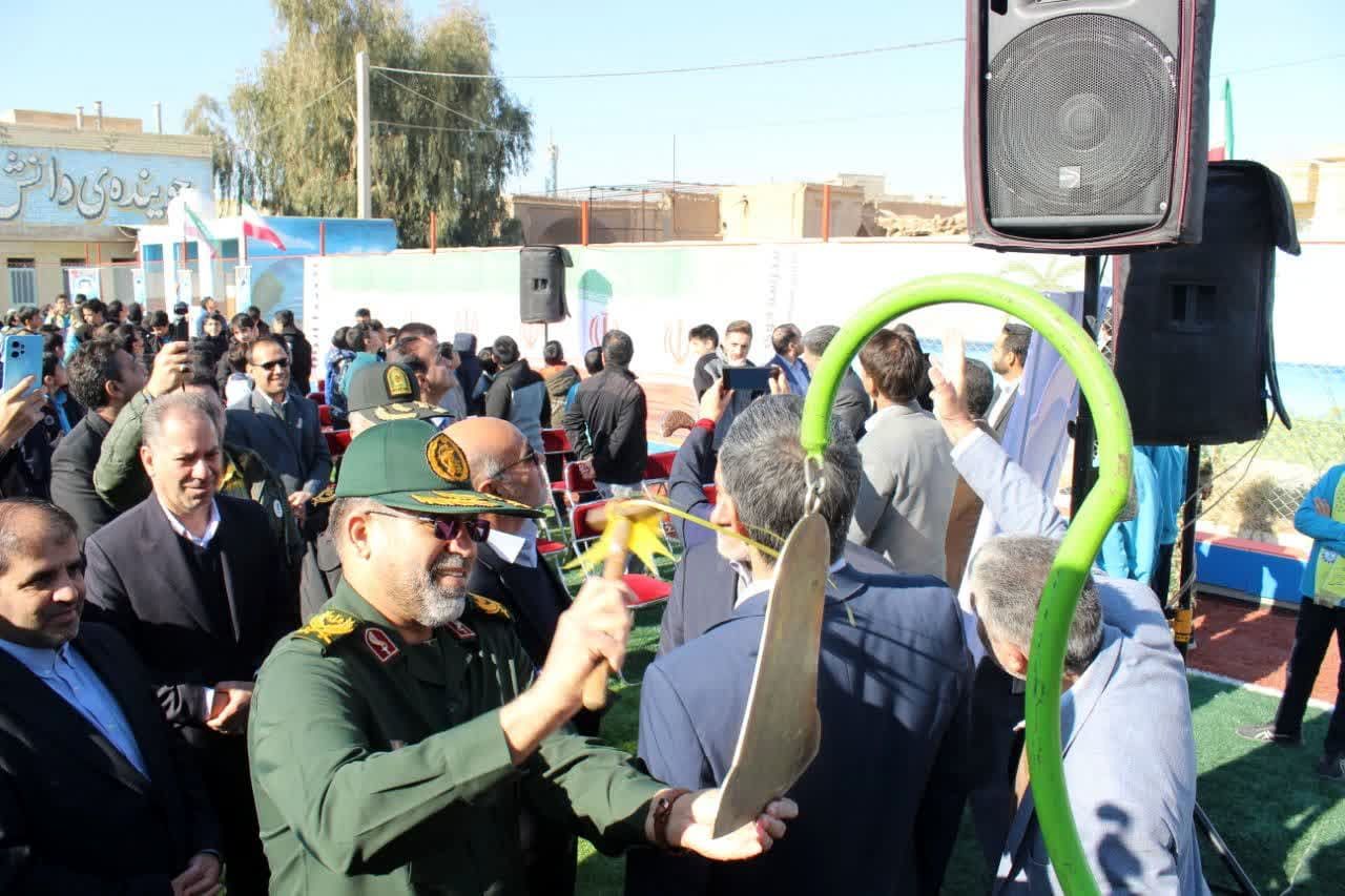 زنگ انقلاب در یزد طنین انداز شد