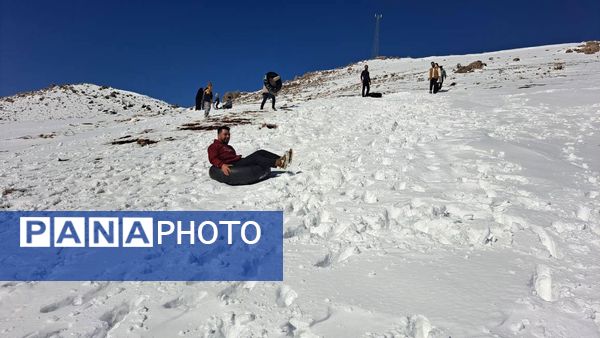 تفریحات زمستانه در دامنه‌های زاگرس