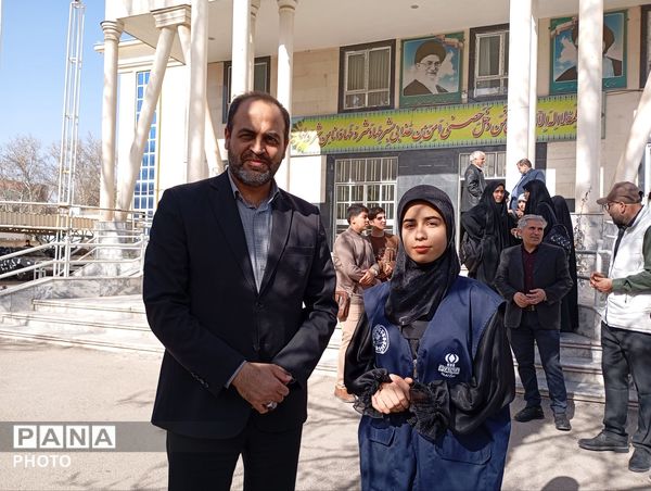 جلسه تشکلات دانش آموزی با نماینده مردم نیشابور در مجلس شورای اسلامی