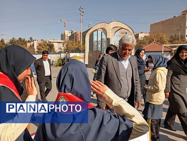انتخابات شورای دانش آموزی در دبستان آرمینه مصلی نژاد ناحیه ۶ 