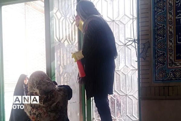 غبار‌روبی مساجد در آستانه ماه مبارک رمضان