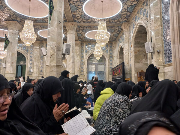مراسم احیا شب بیست و یکم ماه رمضان در مسجد اعظم قم