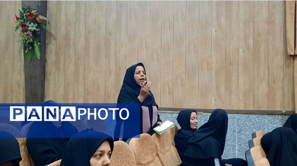 همایش سرگروه‌ها و دبیران درس تفکر و سبک زندگی خراسان رضوی