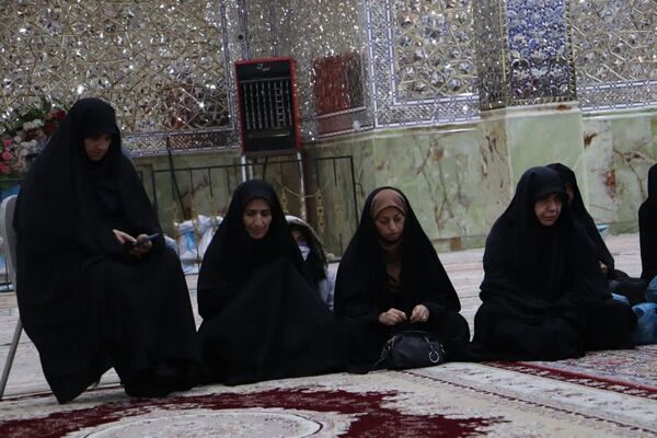 ارادتمندان اهل‌بیت در شب چهارم فاطمیه گرد هم آمدند