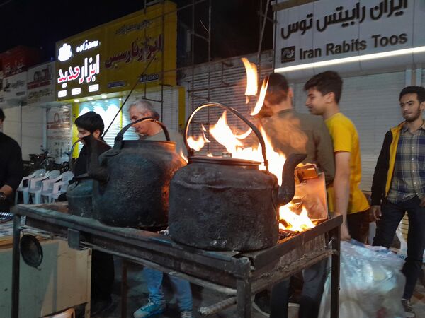 خدمت‌رسانی به زائران دهه آخر ماه صفر در ایستگاه‌های صلواتی موکب‌های مشهد