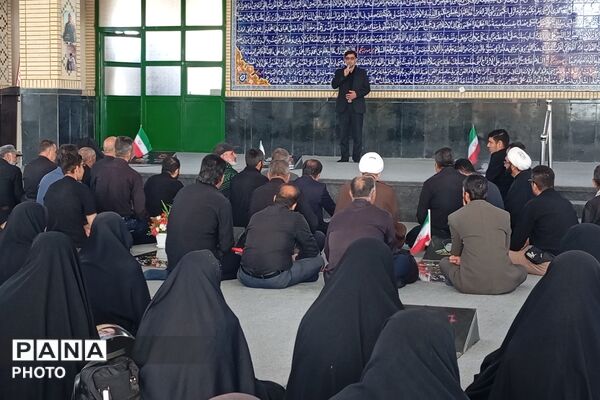 سنگین‌ترین پرچم، نصیب شانه‌های وفادار