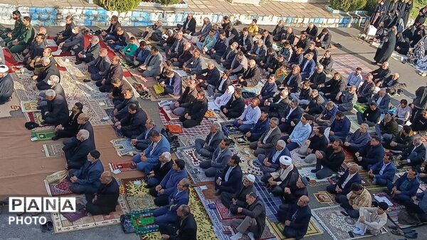 برگزاری نماز عید فطر در معمولان به امامت حجت‌الاسلام آروانی