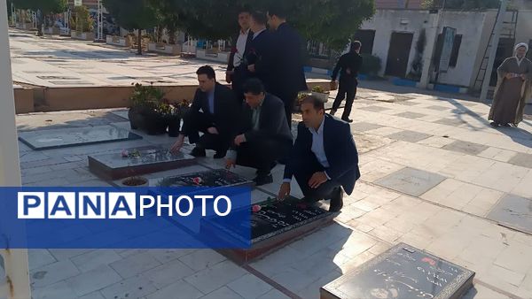 تجدید میثاق مدیران مازندران با شهدا در هفته دولت