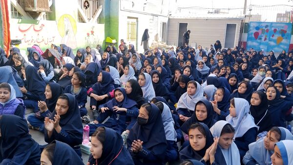 سپاس از فرشتگان سفیدپوش در مدرسه مهندس رحمانی فرد