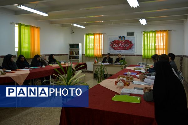 نشست تخصصی مدیران متوسطه اول و دوم بهارستان‌دو