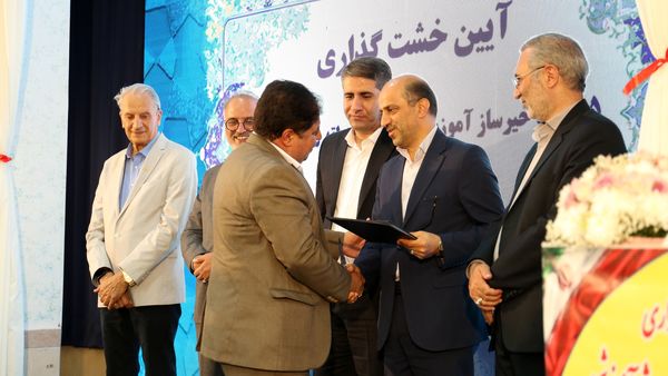 خشت گذاری ۵ پروژه‌ عمرانی منطقه ۵ آموزش و پرورش شهر تهران