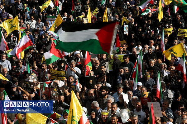 تجمع محکومیت ترور سید حسن نصرالله و قدردانی از عملیات وعده صادق ۲ در میدان امام حسین(ع)