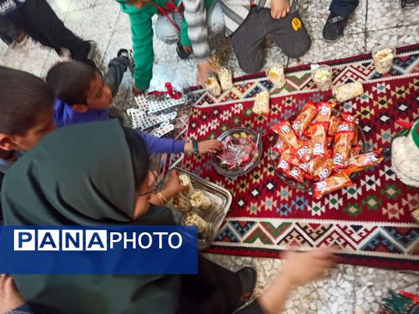 آیین استقبال از شب یلدا در مدرسه ۱۷ شهریور یاسوج