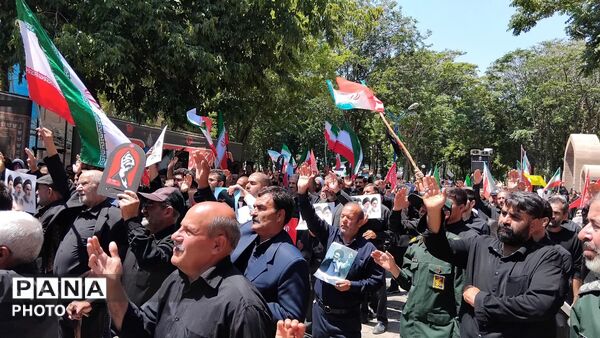ویژه‌برنامه همگام با تشییع کنندگان آقای شهید ایران در اهر