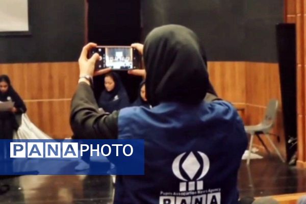  جشنواره «فردا»؛ جایی که خلاقیت دانش‌آموزان شهرقدس به صحنه آمد.