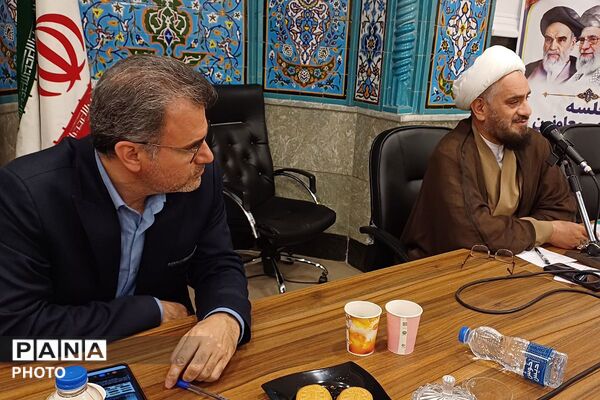 نشست مدیران مدارس ابتدایی شهر اندیشه با امام جمعه شهر اندیشه در آستانه بازگشایی مدارس
