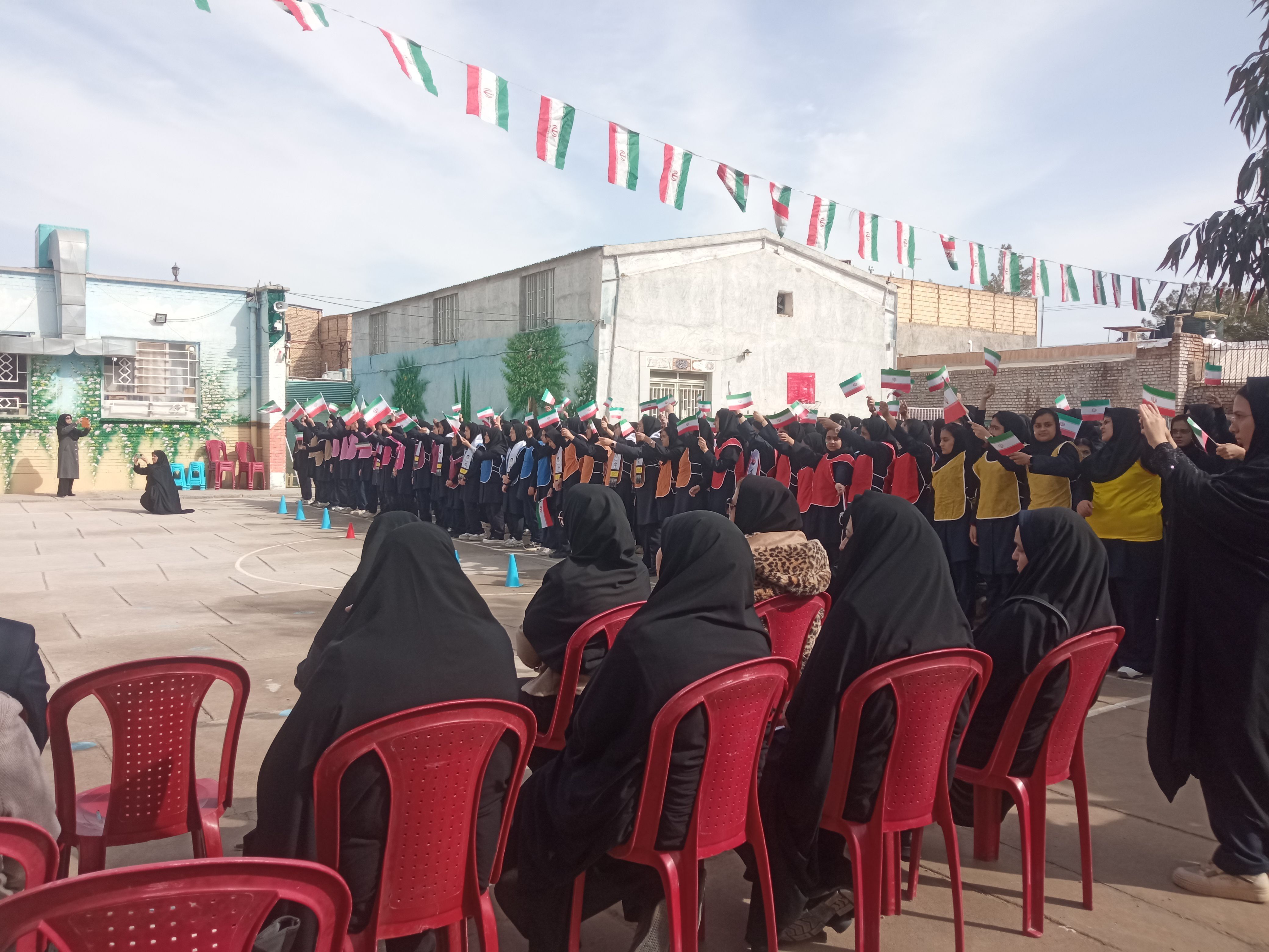 جام اقتدار در مدرسه مرحوم پاکدل خلیل آباد