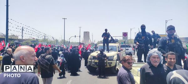 آزادی میزبان رهبر شهید