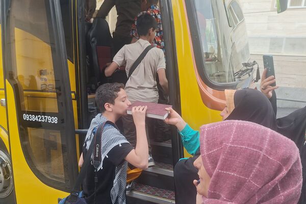 بزرگ مردان کوچک به سرزمین نور رهسپار شدند