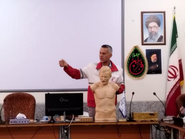 جلسه آموزشی ویژه مراقبان سلامت مدارس کاشان