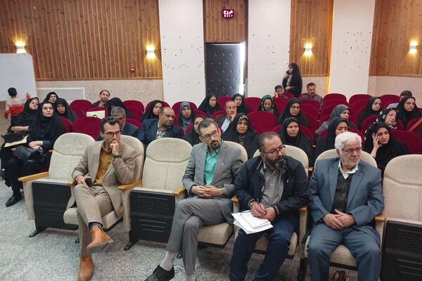 تجلیل از انجمن اولیا و مربیان برتر استان مرکزی در سطح کشوری