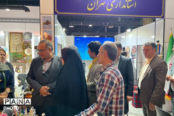 بازنمایی ظرفیت‌های تولیدی و فرهنگی فیروزکوه در ششمین نمایشگاه بین‌المللی توانمندی‌های روستایی و عشایری