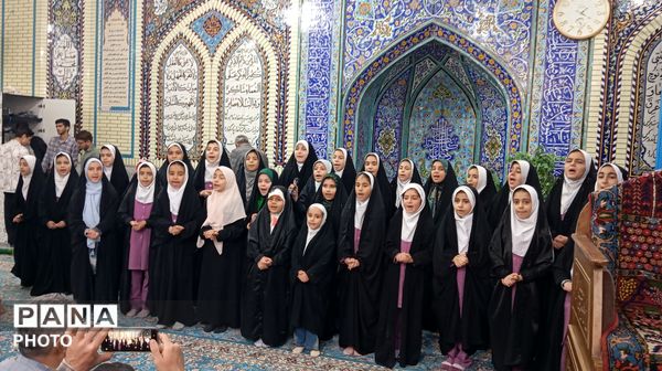 نماز جمعه شهر بن با سخنرانی رئیس آموزش و پرورش 