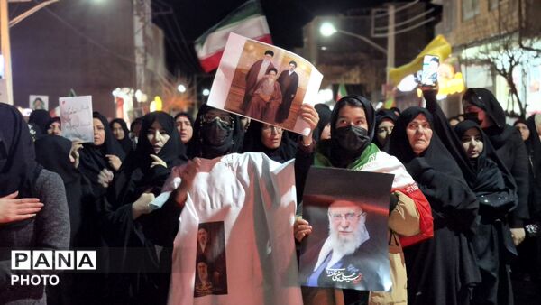 بیعت دهه نودی‌ها در فارسان 
