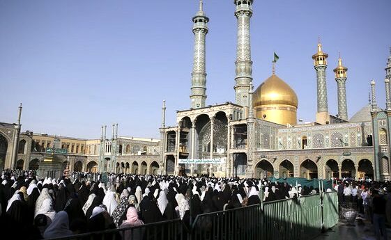نماز عید فطر در حرم حضرت معصومه(س) و مسجد جمکران اقامه می‌شود

