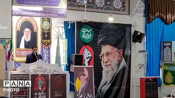 باید برخاست؛ امروز ایران به احترام رهبر شهید ایستاده است