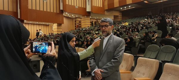 لیک جت؛ کمک به جهاد تبیین