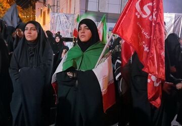شور و ارادت حسینی در دومین شب محرم جلوه‌گر شد