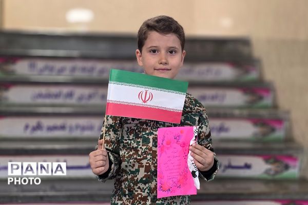 افتتاح جشنواره جابر ابن حیان در دبستان کوثر بهارستان‌دو