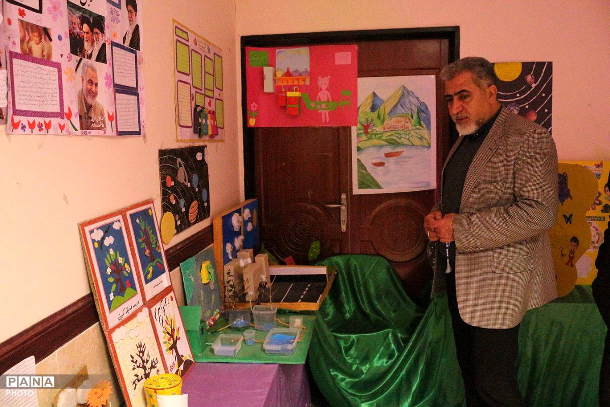 درخشش ایده‌های دانش‌آموزان فیروزکوهی در نمایشگاه جابربن حیان در مدرارس