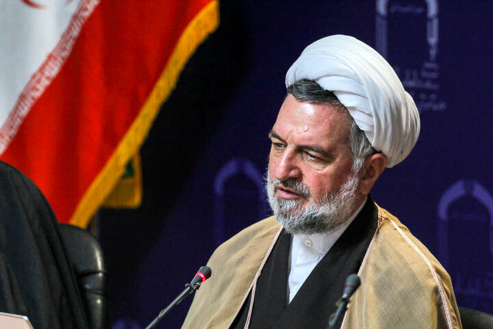 سلامت اخلاقی والدین تاثیر بسزایی در رشد شخصیت فرزندان دارد